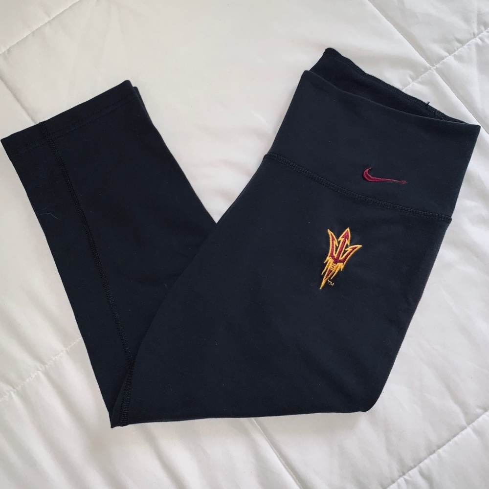 Nike Dri-Fit Cropped Athletic Workout Leggings
